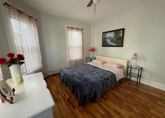 3-Bedroom Peaceful Apartment Close To Fairfield University